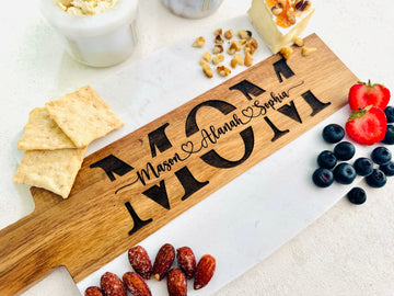 Engraved Marble and Wood Board for Mom, Personalized Mother's Gift, Custom Mom Cutting Board, Unique Personalized Charcuterie Board